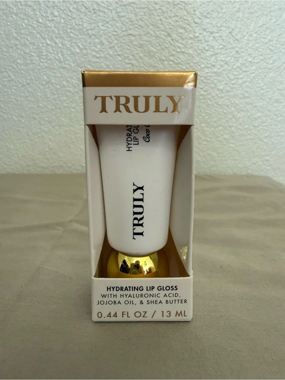 TRULY Smooth Legend Hydrating Body Wash & Lip Gloss Set